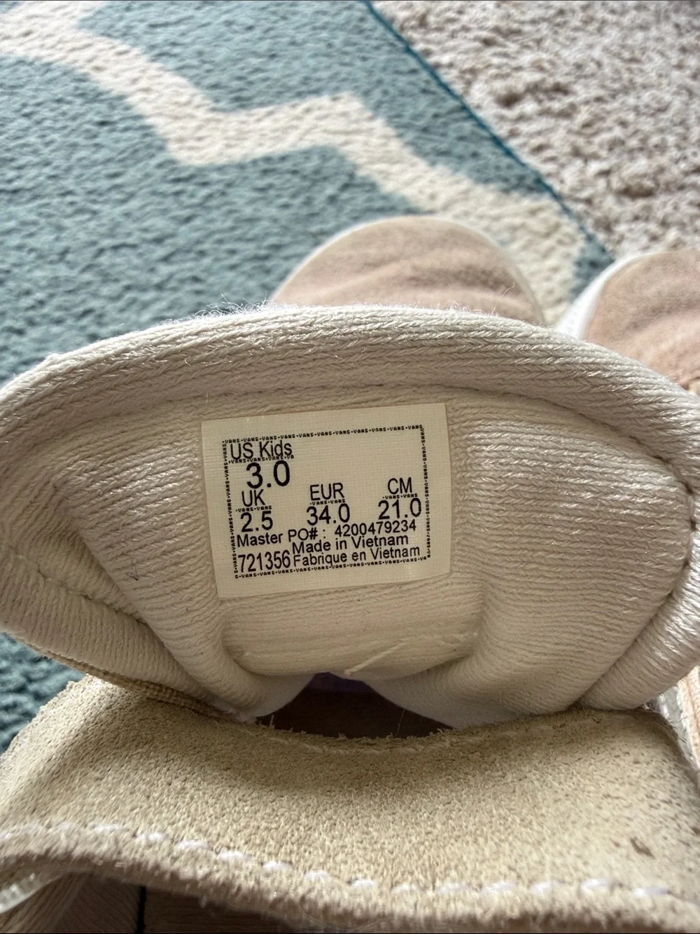 Vans Old Skool Velcro Sneakers in Beige and Cream